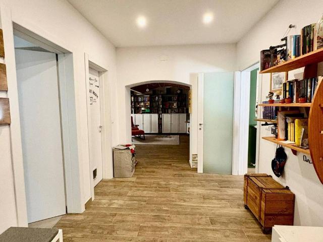 Villa Indipendente in vendita a Unione dei comuni del Distretto Ceramico, Sassuolo