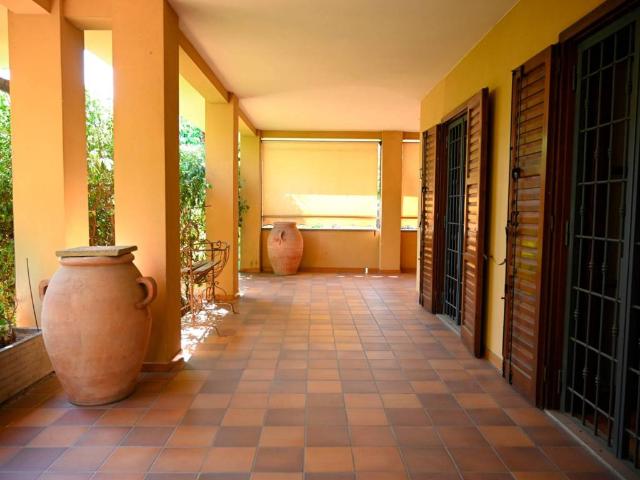 Villa Indipendente in vendita a Unione dei comuni del Distretto Ceramico, Sassuolo