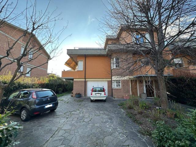 Villa Indipendente in vendita a Unione dei comuni del Distretto Ceramico, Sassuolo