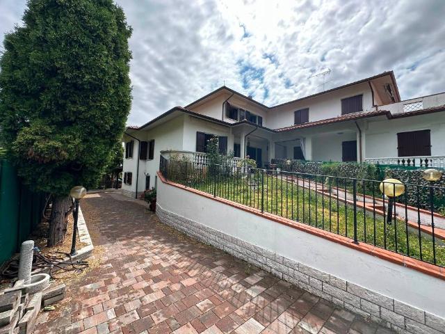 Villa Indipendente in vendita a Unione dei comuni del Distretto Ceramico, Sassuolo