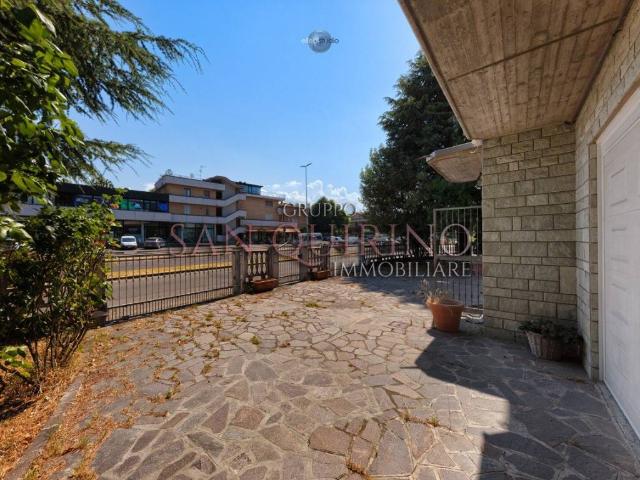 Villa Indipendente in vendita a Unione dei comuni del Distretto Ceramico, Sassuolo