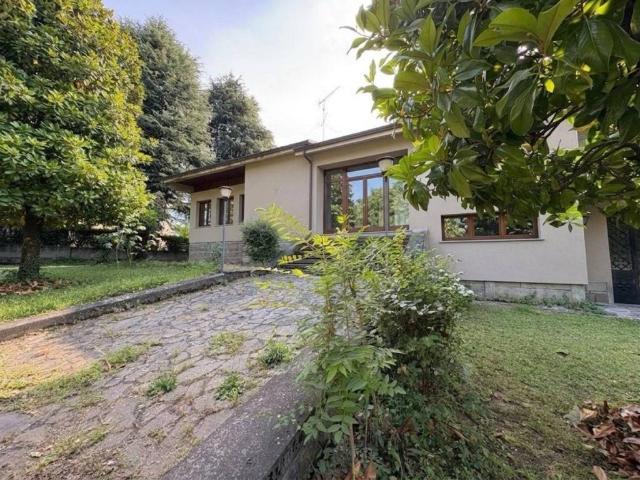 Villa Indipendente in vendita a Unione dei comuni del Distretto Ceramico, Sassuolo