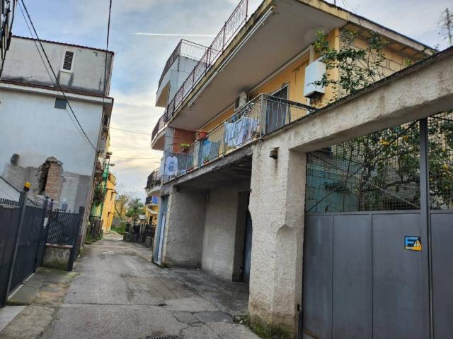 Villa Indipendente in vendita a Saviano, Campania