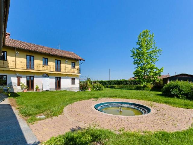 Villa Indipendente in vendita a San Salvatore, Piemonte