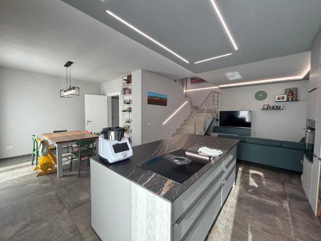 Villa Indipendente in vendita a Piemonte, Cuneo