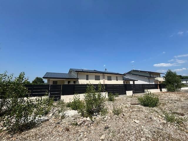 Villa Indipendente in vendita a Unione di comuni Terre di Castelli, Savignano Sul Panaro