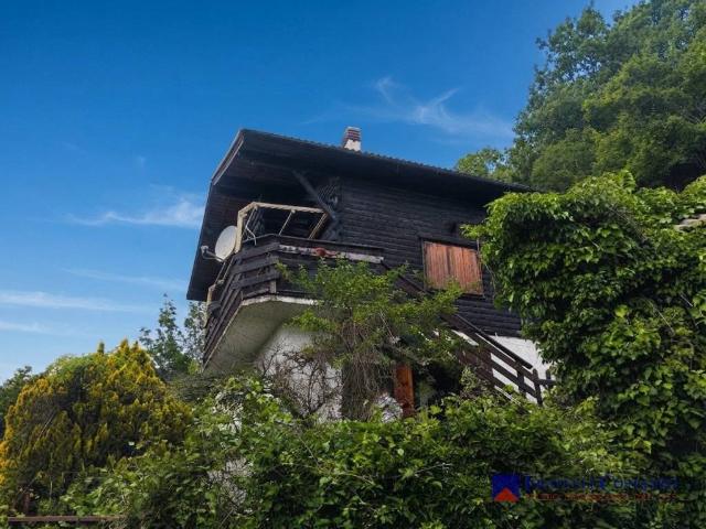 Villa Indipendente in vendita a Autra, Savignone
