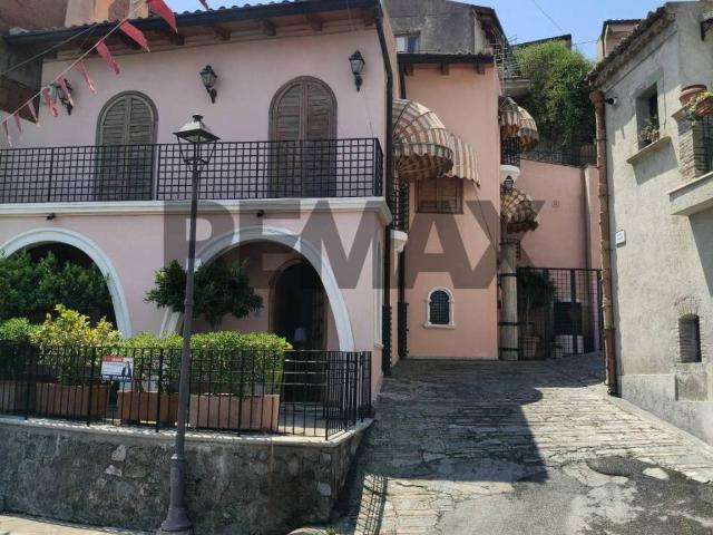 Villa Indipendente in vendita a Savoca, Sicilia