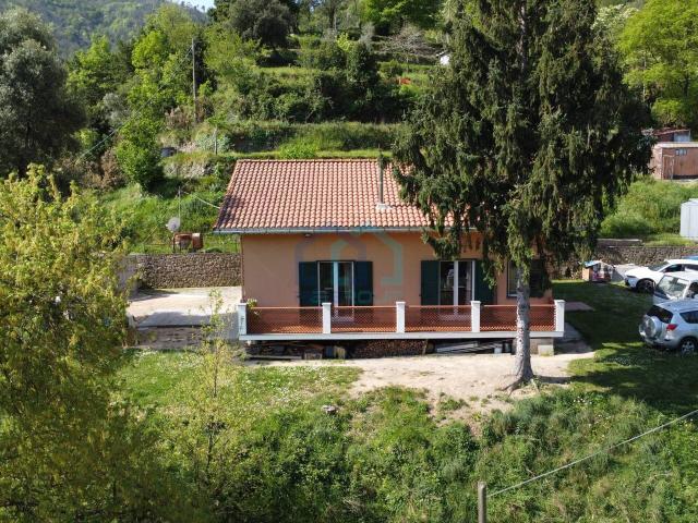 Villa Indipendente in vendita a Santuario, Albisola Capo