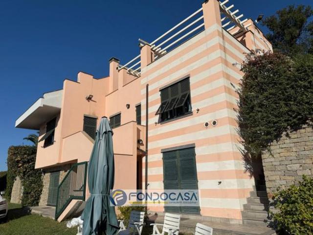 Villa Indipendente in vendita a Albisola Capo, Liguria
