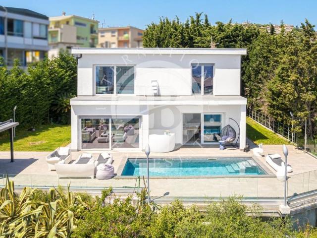 Villa Indipendente in vendita a Valloria, Albisola Capo