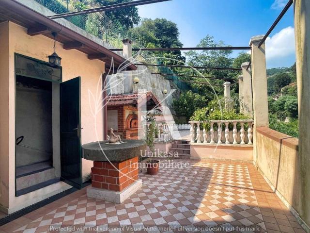 Villa Indipendente in vendita a Albisola Capo, Liguria