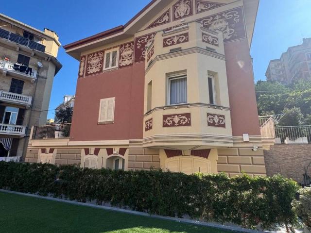 Villa Indipendente in vendita a Villetta, Albisola Capo