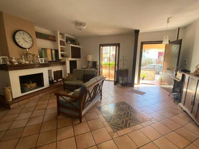 Villa Indipendente in vendita a Scafati, Campania