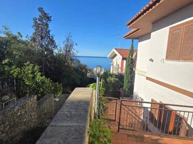 Villa Indipendente in vendita a Ajnella, Calabria