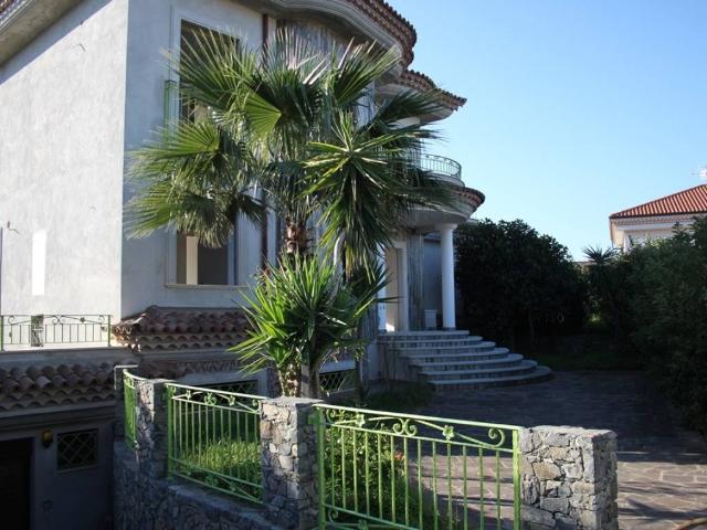 Villa Indipendente in vendita a Piano Lettieri, Calabria