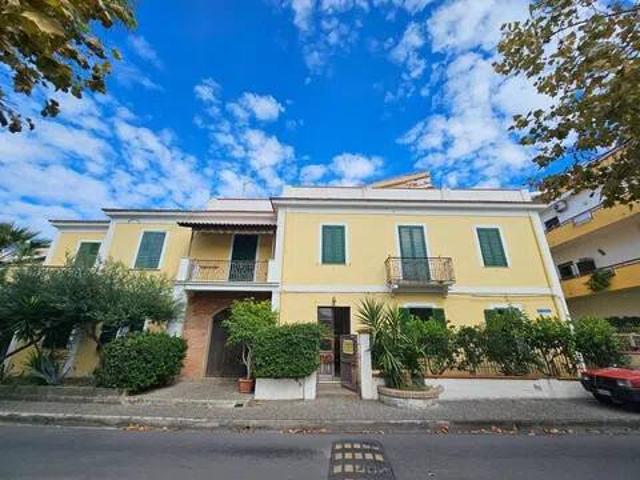 Villa Indipendente in vendita a Via Lauro, Scalea
