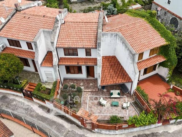 Villa Indipendente in vendita a La Petrosa, Calabria