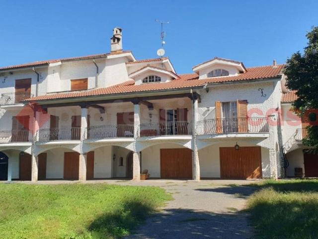 Villa Indipendente in vendita a Scalenghe, Torino
