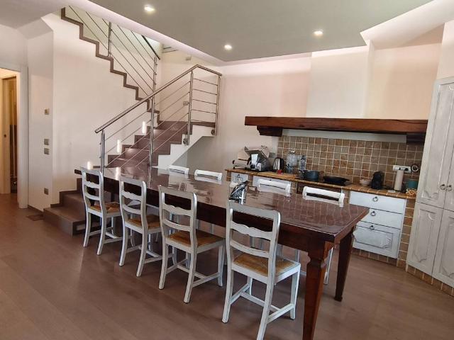 Villa Indipendente in vendita a Colline Matildiche, Re