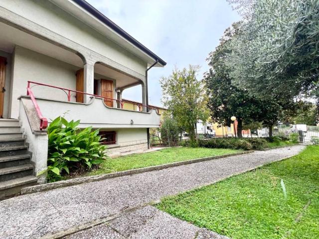 Villa Indipendente in vendita a Tresinaro - Secchia, Re