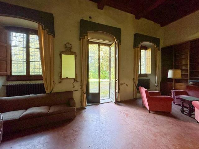 Villa Indipendente in vendita a Scandicci, Toscana