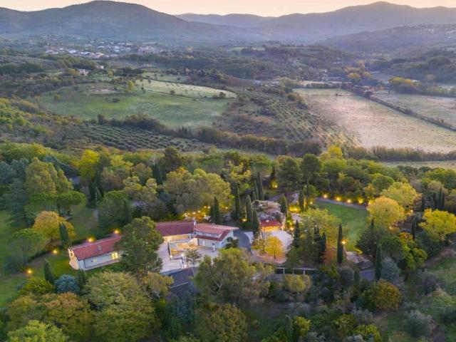 Villa Indipendente in vendita a Scandriglia, Lazio