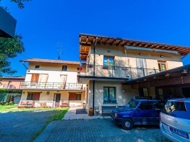 Villa Indipendente in vendita a Scanzorosciate, Lombardia