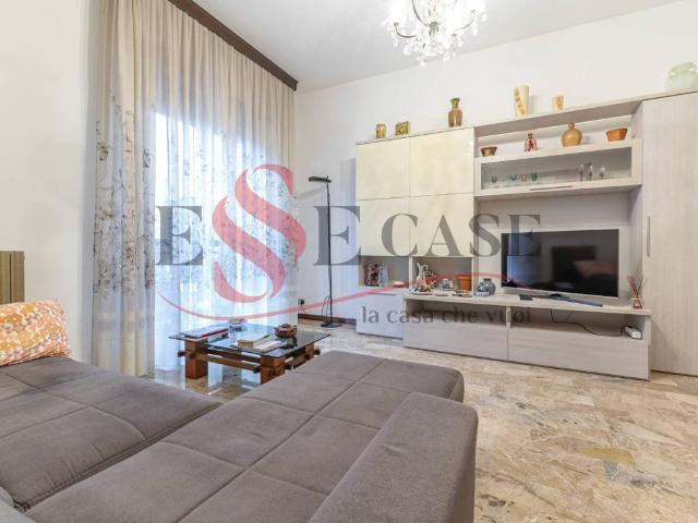Villa Indipendente in vendita a Scanzorosciate, Lombardia