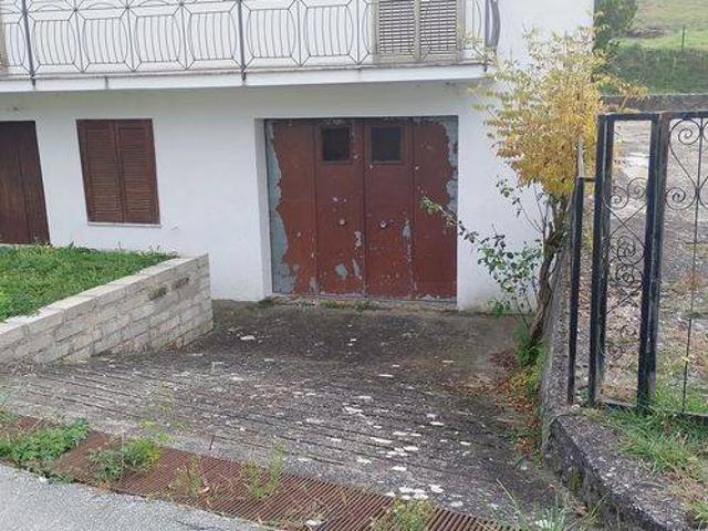 Villa Indipendente in vendita a Scapoli, Molise