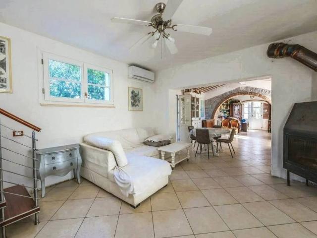 Villa Indipendente in vendita a Scarlino, Toscana