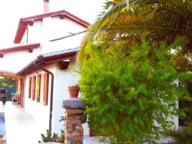 Villa Indipendente in vendita a Scarlino, Toscana
