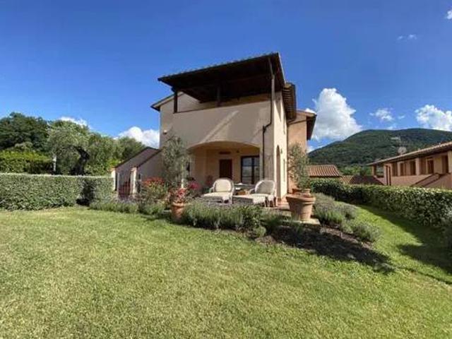Villa Indipendente in vendita a Scarlino, Toscana