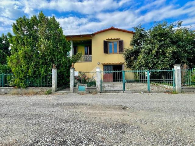 Villa Indipendente in vendita a Scarperia, Scarperia e San Piero