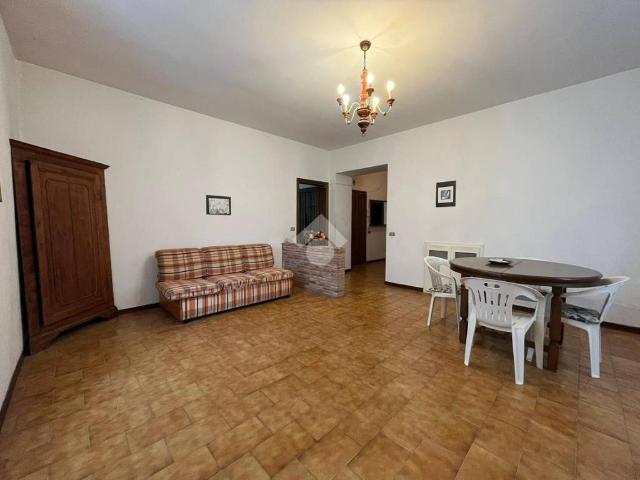 Villa Indipendente in vendita a Scheggia e Pascelupo, Scheggia