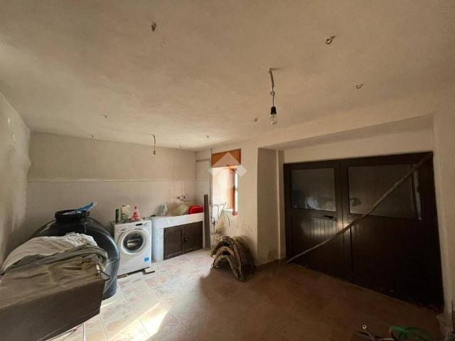 Villa Indipendente in vendita a Scheggia e Pascelupo, Isola Fossara