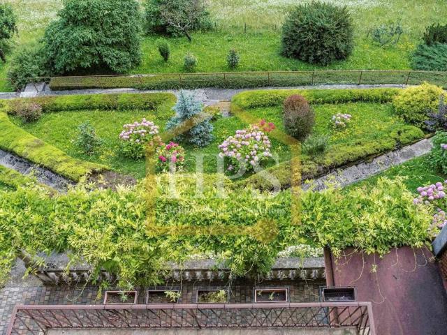 Villa Indipendente in vendita a Schignano, Lombardia