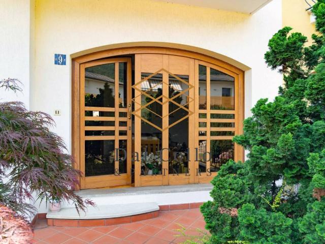 Villa Indipendente in vendita a Schio, Veneto
