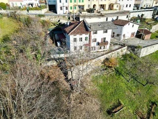 Villa Indipendente in vendita a Contrà Nogare, Schio