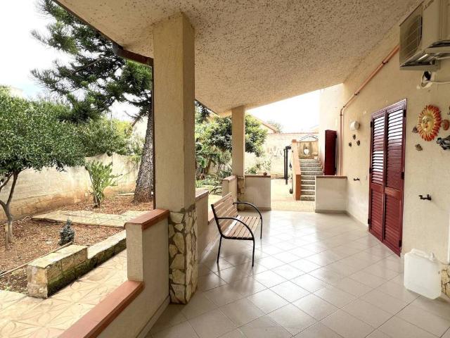Villa Indipendente in vendita a Sciacca, Sicilia