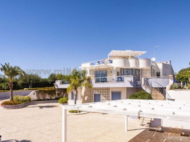 Villa Indipendente in vendita a Cava D'aliga, Sicilia