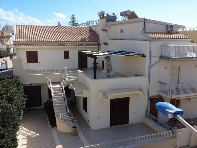 Villa Indipendente in vendita a Cava D'aliga, Sicilia