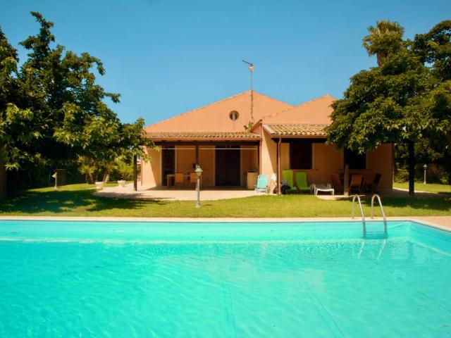 Villa Indipendente in vendita a Playa Grande, Cava D'aliga