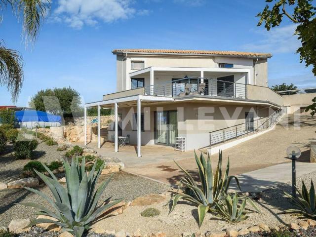 Villa Indipendente in vendita a Cava D'aliga, Sicilia
