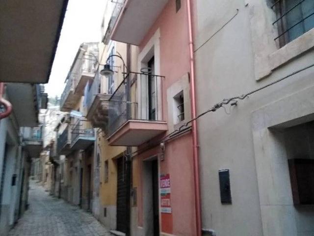 Villa Indipendente in vendita a Balata, Cava D'aliga