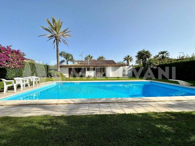 Villa Indipendente in vendita a Playa Grande, Cava D'aliga