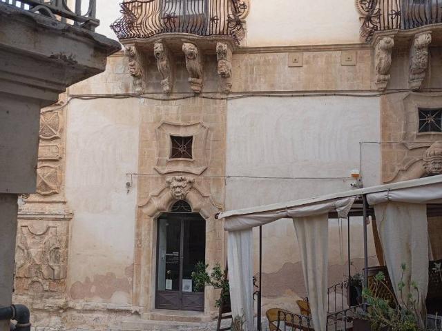 Villa Indipendente in vendita a Balata, Cava D'aliga