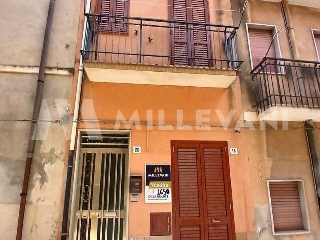 Villa Indipendente in vendita a Cava D'aliga, Sicilia
