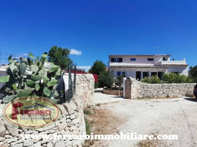 Villa Indipendente in vendita a Balata, Cava D'aliga