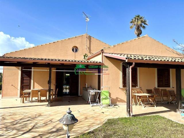 Villa Indipendente in vendita a Playa Grande, Cava D'aliga